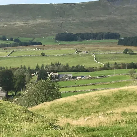 Holiday home Old School House - Yorkshire Three Peaks Challenge